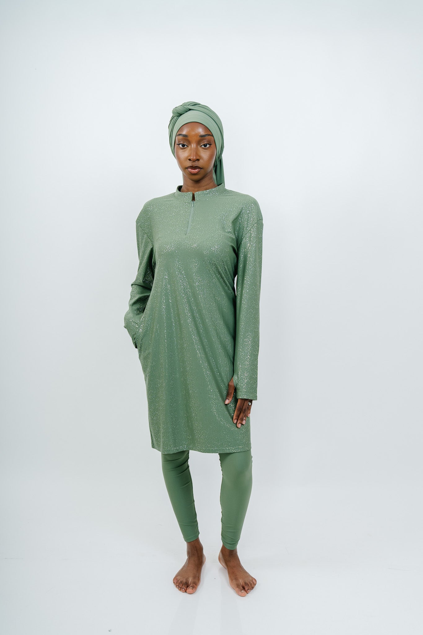 Burkini Glitter Vert Sauge - détail col zippé